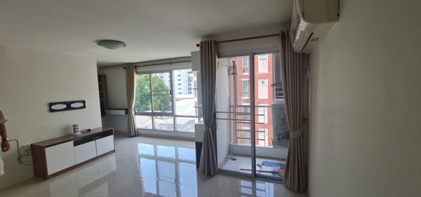 ขายคอนโดห้องสวยน่าอยู่ บนทำเลที่ดีที่สุดในย่านรัชดา รถไฟฟ้าห้วยขวาง 1 ห้องนอน 1 ห้องน้ำ